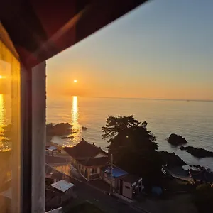 Hotel The